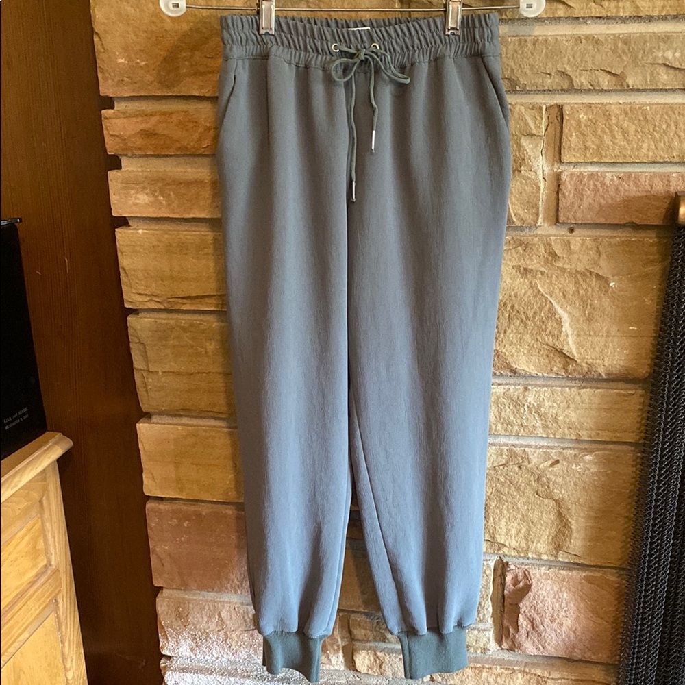 Wilfred Buffon Crepe Hi-Rise Joggers